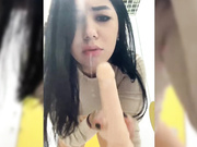 -Black-Mamba-шалит в туалете