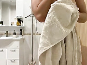 Taya111