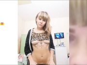Vanilla_sexy обнажает грудь