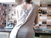 Lil (L)
