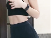 Lil (L)