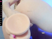 lana03lana трахает киску