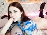 Villanelle сочно сосет дилдо(нарезка)