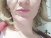 LILI.