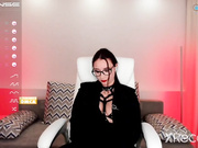 Vincentiax - строгая киска с плёткой