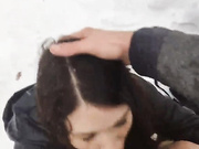 трахнул на улице и кончил в рот