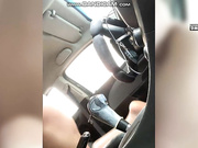 Ambassador скачет на коробке