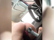 Ambassador скачет на коробке