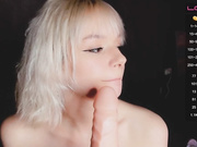 MargoGodness соблазняет минетом-2