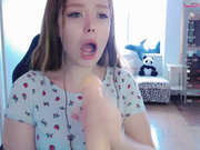 Kiska-Sofia берет в ротик-3