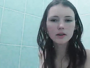 Голенькая в душе