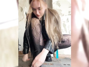 SOFICUMS идет дрочить на полянку