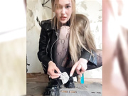 SOFICUMS идет дрочить на полянку