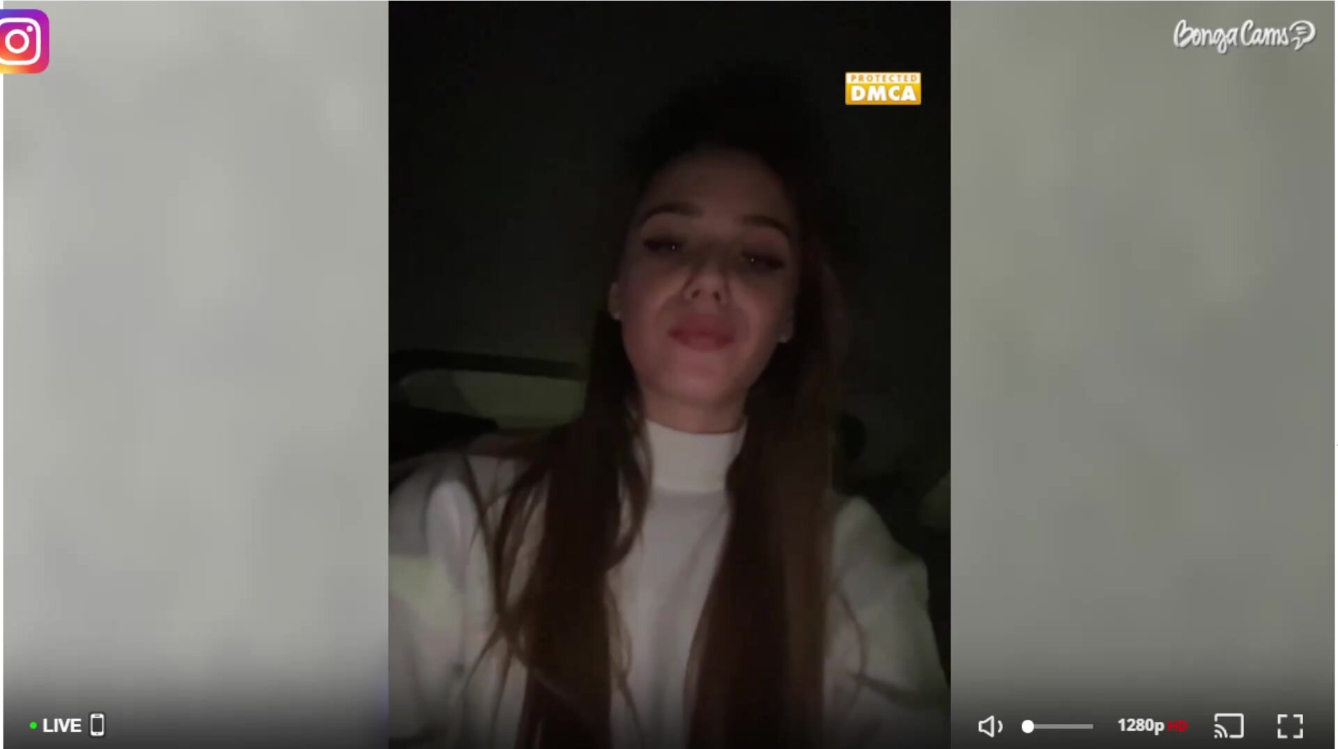 Katrinka undre naked in taxi