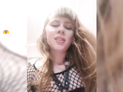 Vanilla_sexy сосет дилдо пока муж имеет ее сзади