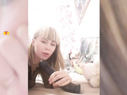 Vanilla_sexy сосет дилдо пока муж имеет ее сзади