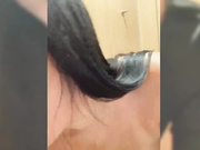 -Black-Mamba-трахает себя в туалете