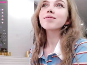 small_blondee