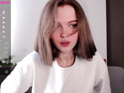small_blondee