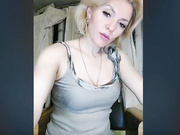 LILI.