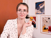 snangel играет с волосами