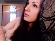 pippalee играет пальчиками