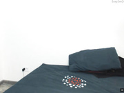 BloodMarry13 танцует и раздевается