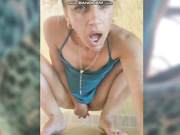 Crazy_Angel  кончает с дилдо