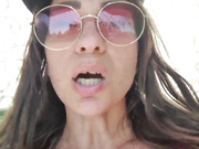 vipbrunetka