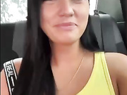 KROSHKA_N пытается не спалится в такси