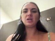 KROSHKA_N сквирт в туалете