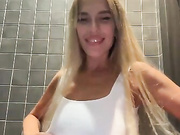 Blondinochkaa