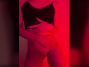 -Ki-ss-