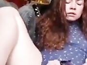 ДЕВИЦА ЛАСКАЕТ СВОЮ.