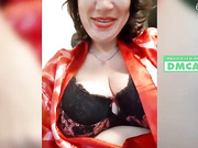 Alino4ka87 мамка отодвинула трусики и кончила сквиртом