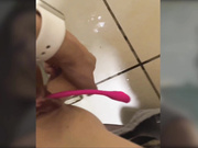 MyLittlegi анал+сквирт в магазине