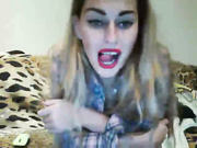 Сука в рубашке