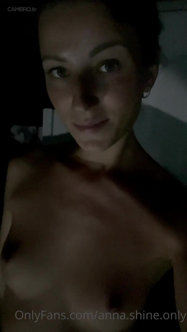Anna_Shine