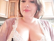 lustful-mom