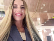 Blondinochkaa