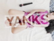 МАЛЫШКА ДРОЧИТ.