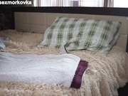 ДЕВОЧКА ДРОЧИТ.