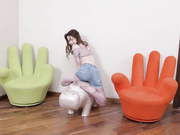 МОЛОДАЯ ТРЕБИТ ПИСЮ.