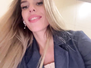 Blondinochkaa