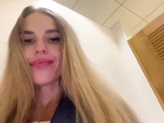 Blondinochkaa