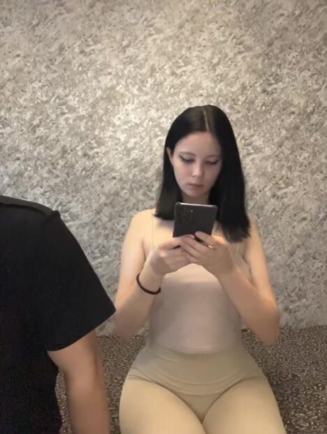 случайно кончил в глаз