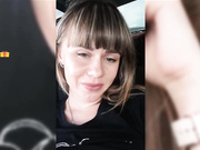 VaniLLa_sexy ласкает себя в машине-28