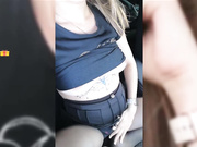VaniLLa_sexy ласкает себя в машине-28