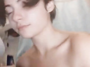 МОЛОДАЯ ДЕВИЦА
