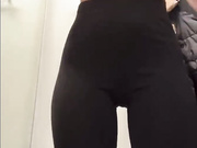 KiraBlake в примерочной